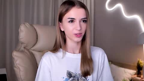 entya online show from 11-22-25, 08:13