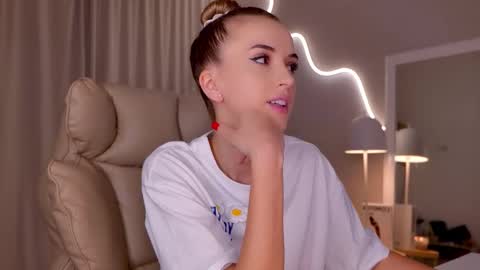 entya online show from 03-12-26, 06:19