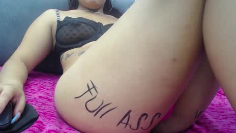 Snapshot of eny_dirty chatting on 02-07-25, 03:30 Enny Dirty online show from 02-07-25, 03:30