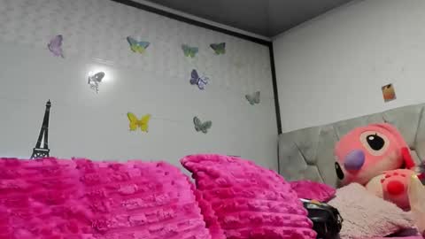 Snapshot of eny_dirty chatting on 02-18-26, 08:49 Enny Dirty online show from 02-18-26, 08:49