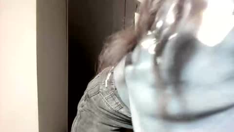 Angela online show from 04-21-26, 12:01