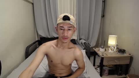 enzo online show from 11-26-25, 01:45