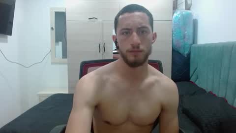 enzo_savage online show from 11-25-25, 05:46