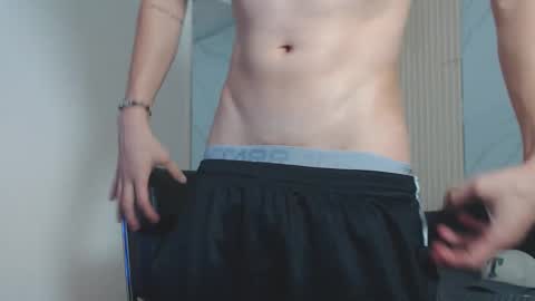 Snapshot of enzo_steel chatting on 10-13-25, 12:32 enzo_steel online show from 10-13-25, 12:32