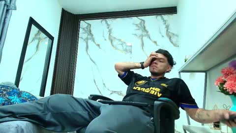    online show from 02-03-26, 03:59