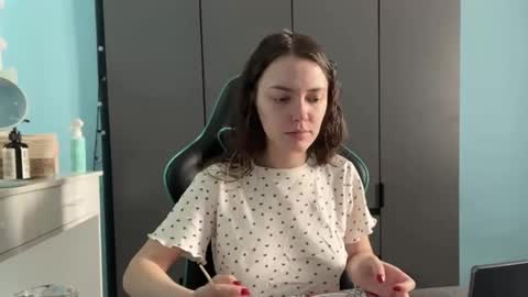 Lily online show from 02-18-26, 02:07