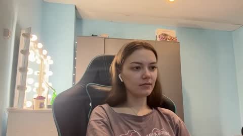 Lily online show from 03-30-26, 12:11