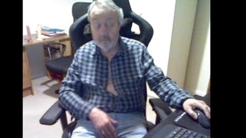 erasmus_d online show from 01-15-25, 05:58