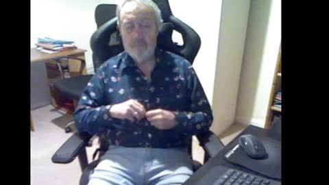 erasmus_d online show from 01-26-25, 05:55