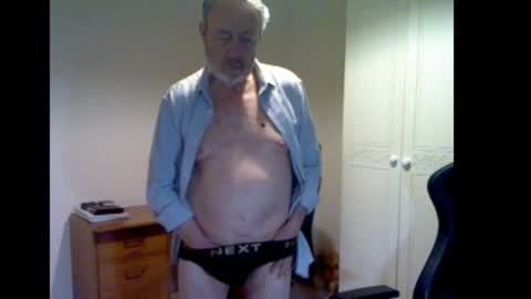 erasmus_d online show from 03-05-26, 06:26