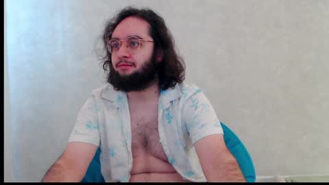 Snapshot of eren_jaeger2000 chatting on 05-29-26, 02:31 Eren online show from 05-29-26, 02:31