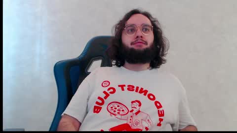 Snapshot of eren_jaeger2000 chatting on 05-31-26, 03:26 Eren online show from 05-31-26, 03:26