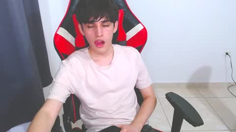 eren_tatakae online show from 12-04-24, 09:46