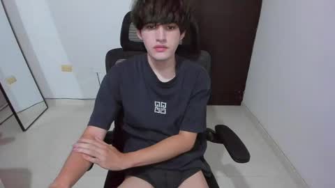 eren_tatakae online show from 05-12-26, 11:35
