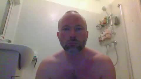 Snapshot of eric334418 chatting on 02-08-26, 05:49 eric334418 online show from 02-08-26, 05:49