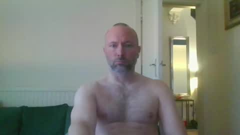 Snapshot of eric334418 chatting on 03-06-26, 02:02 eric334418 online show from 03-06-26, 02:02