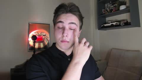 Snapshot of eric_ether chatting on 11-24-25, 08:19 Eric online show from 11-24-25, 08:19