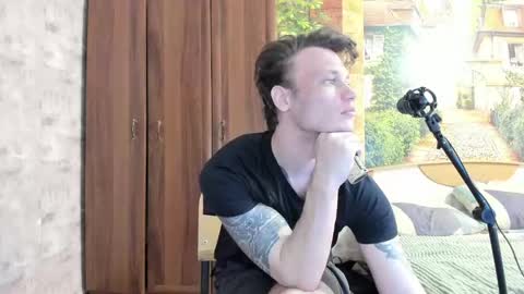 Eric online show from 09-26-25, 05:55