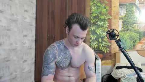 Eric online show from 11-18-25, 01:22