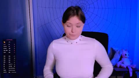 Snapshot of erica_breeze chatting on 11-08-25, 09:24 your dear Erica online show from 11-08-25, 09:24