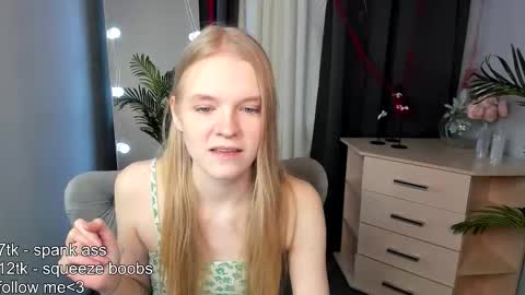 Erica online show from 11-29-25, 08:28