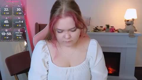 erica_love_ online show from 09-17-25, 05:42