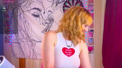 Snapshot of erica_winterr chatting on 09-21-25, 02:46 Erica Winterr online show from 09-21-25, 02:46