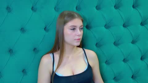 EricaFoxes online show from 06-30-26, 06:25