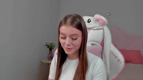 EricaFoxes online show from 07-18-26, 04:11