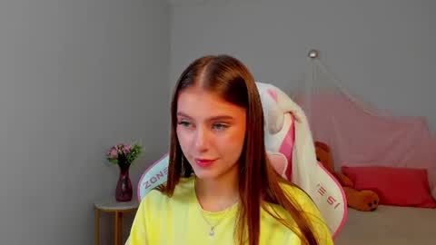 EricaFoxes online show from 07-31-26, 05:40