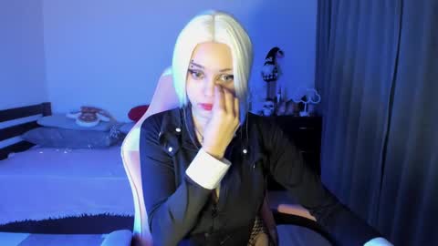 Erica online show from 01-28-25, 06:05