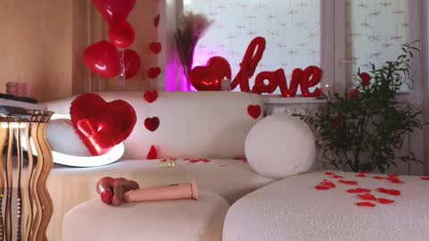 Snapshot of ericamiracle15 chatting on 02-14-25, 04:58 Call me Erica online show from 02-14-25, 04:58