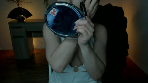 Snapshot of ericapowers chatting on 12-04-24, 10:35 EricaPowers online show from 12-04-24, 10:35