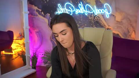 Snapshot of ericasin chatting on 06-18-26, 02:54 Erica online show from 06-18-26, 02:54