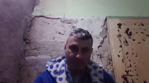 Snapshot of ericboy32 chatting on 02-16-26, 12:40 eric online show from 02-16-26, 12:40