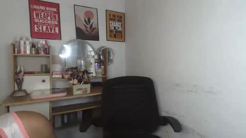 erick_cummer30 online show from 04-28-26, 08:08