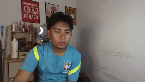 erick_cummer30 online show from 05-05-26, 06:43