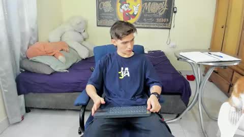 Snapshot of erick_de_rossee chatting on 10-24-25, 04:03 erick_de_rossee online show from 10-24-25, 04:03