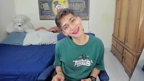 Snapshot of erick_de_rossee chatting on 12-19-25, 07:32 erick_de_rossee online show from 12-19-25, 07:32