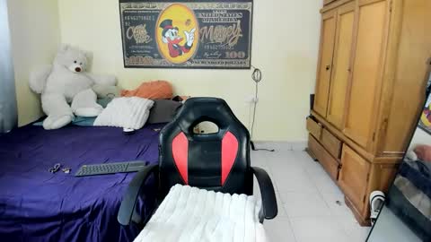 Snapshot of erick_de_rossee chatting on 01-14-26, 06:35 erick_de_rossee online show from 01-14-26, 06:35