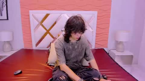 erick_ferrer online show from 06-19-26, 10:57
