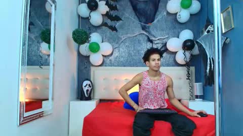   online show from 10-26-25, 03:45