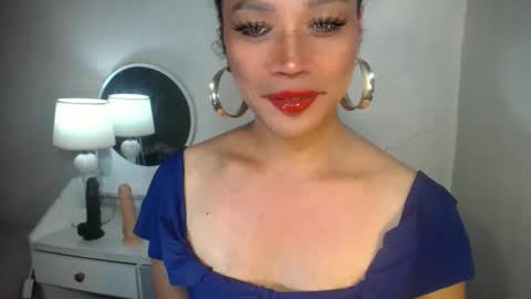 Snapshot of erika_madrigal chatting on 09-17-25, 07:10 erika_madrigal online show from 09-17-25, 07:10