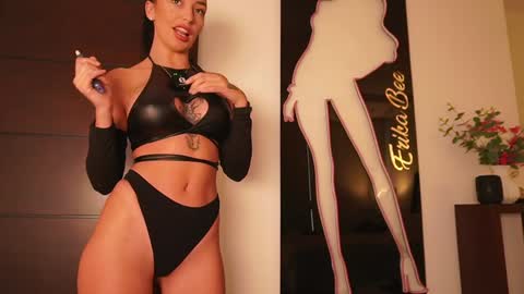 Venus Skye online show from 11-01-25, 08:11