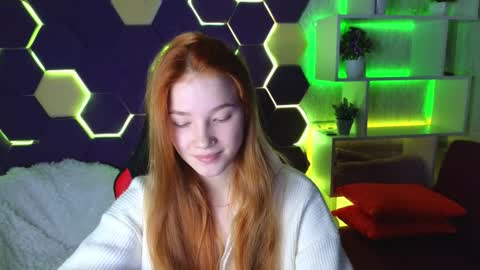 Snapshot of erikabrian chatting on 12-18-24, 01:15 erikabrian online show from 12-18-24, 01:15