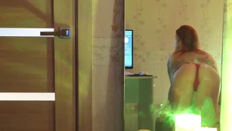 Snapshot of erikabrian chatting on 12-21-24, 01:15 erikabrian online show from 12-21-24, 01:15