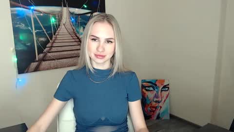 Erika online show from 03-04-25, 12:44