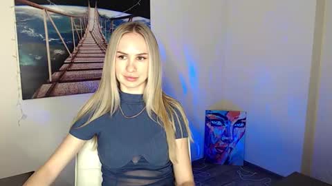 Erika online show from 10-16-25, 11:44