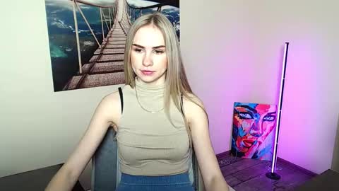 Snapshot of erikagavin chatting on 05-01-26, 11:59 Erika online show from 05-01-26, 11:59