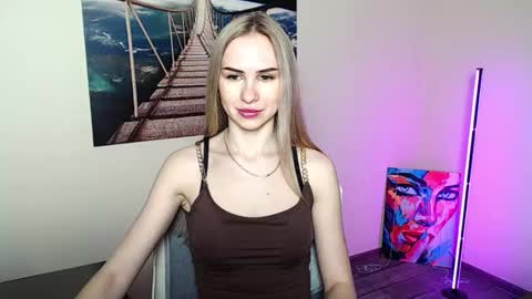 Snapshot of erikagavin chatting on 05-07-26, 11:48 Erika online show from 05-07-26, 11:48